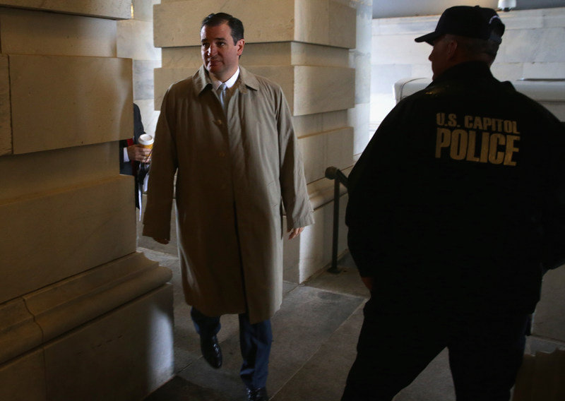 Illustration for article titled Ted Cruz Doesn't Know What to Do With His Arms